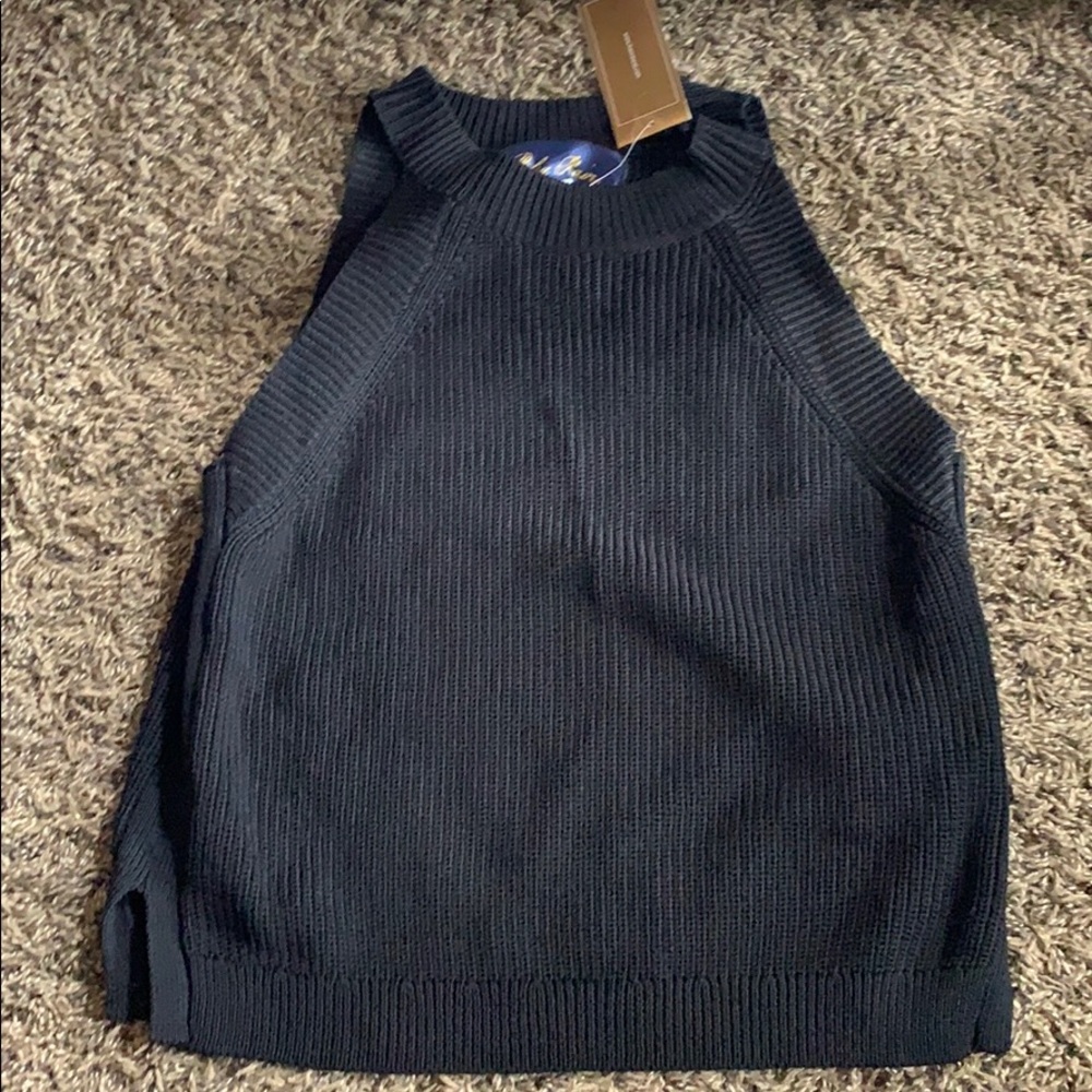 Cute black top! With tags!